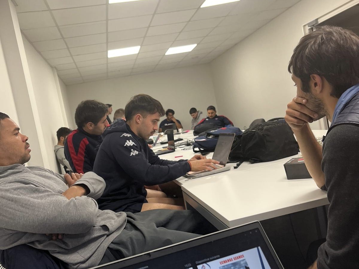 7869e455-ad87-4c5f-8ab8-2ba1de8f3b68