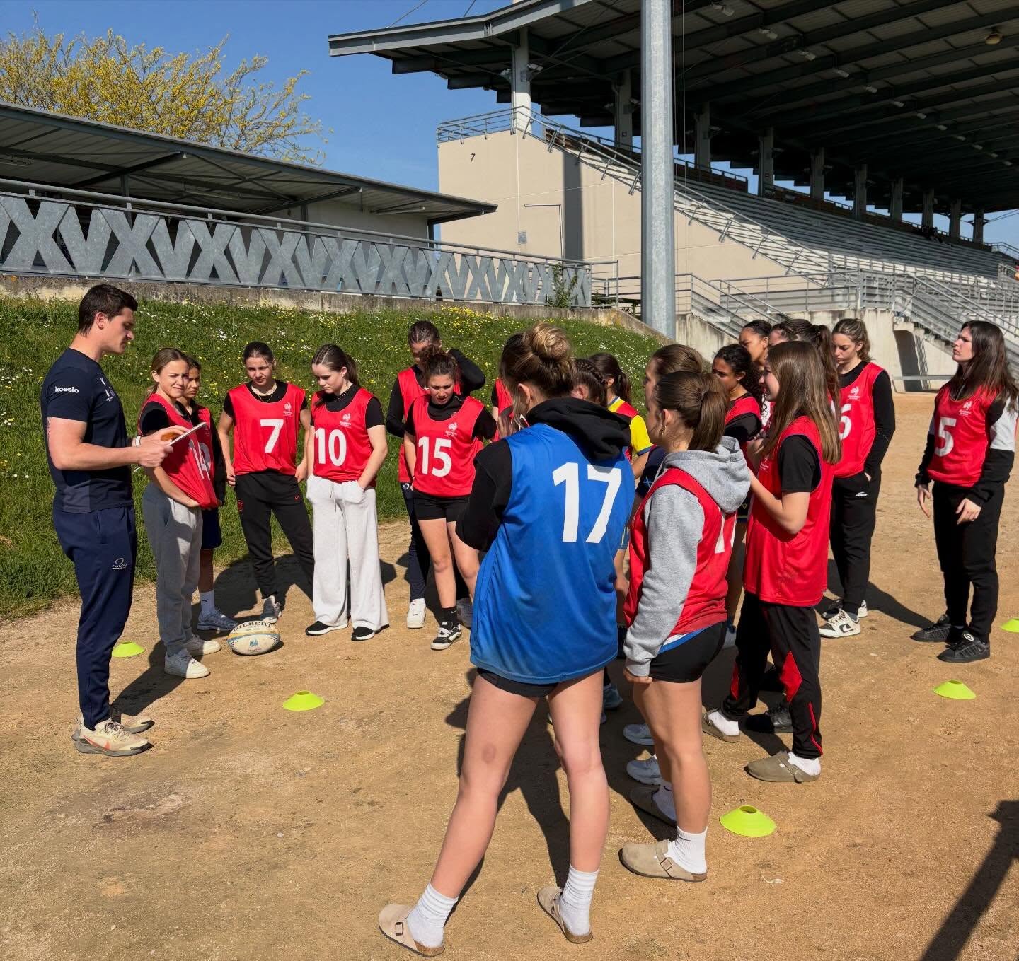 13.04.26 𝗖𝗘𝗡𝗧𝗥𝗘 𝗗𝗘 𝗦𝗨𝗜𝗩𝗜 Final 𝗠𝗢𝗜𝗡𝗦 𝗗𝗘 𝟭𝟱 𝗔𝗡𝗦 garçons et filles